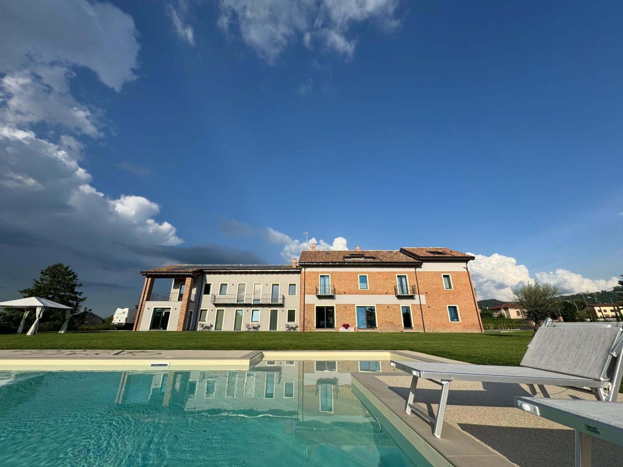 Casale Auriga - Oltrepo' Pavese Bed & Breakfast Codevilla Exterior photo